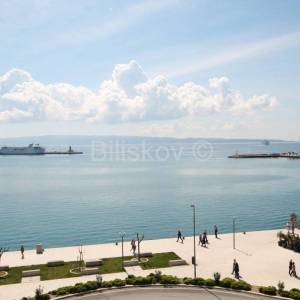 Split, Riva, Zapadna obala, prodaja stan ekskluziva