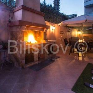 Split, Šine, dvosoban stan 65 m2, okućnica, bazen, parking