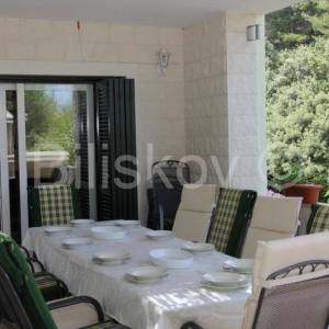 Splitska, otok Brač - vila s bazenom