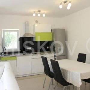 Splitska, otok Brač - vila s bazenom