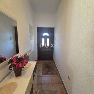 SRDOČI, MARTINKOVAC- stan 92m2, DB +3S, s panoramskim pogledom na more i otoke- najam