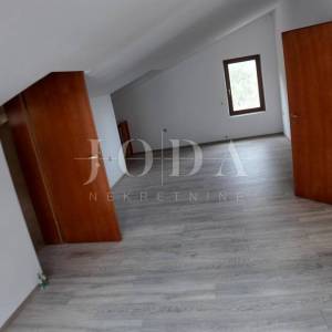 Stan s predivnim pogledom na Opatiju i cijeli Kvarner