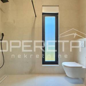 Stan sa dvije spavaće sobe, prvi kat, Rovanjska 