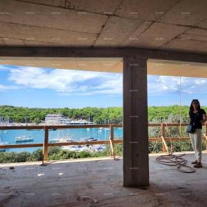 Stan u blizini mora ! Moderna arhitektura! Novogradnja-