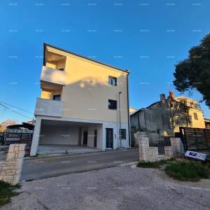 Stan u novogradnji s panoramskim pogledom na more, Medulin