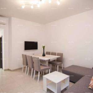 Stan u prizemlju! Centar Pule! Zadarska ulica.