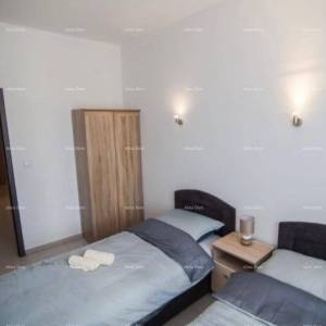 Stan u prizemlju! Centar Pule! Zadarska ulica.