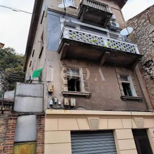 stan u širem centru grada