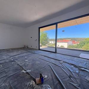 Stara Novalja, 74m2, 3s, 1.kat, pogled na more!