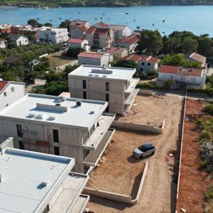 Stara Novalja, 77m2, 3s, prizemlje, pogled na more!