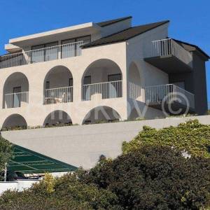 Stivašnica, objekt u izgradnji sa 3 apartmana, prodaja