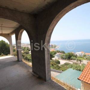 Stivašnica, objekt u izgradnji sa 3 apartmana, prodaja