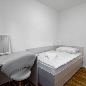 Strožanac najam luksuzan stan vrt parking