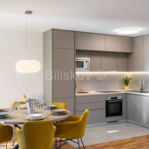 Strožanac najam luksuzan stan vrt parking