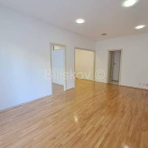 Sukoišan,Split, poslovni prostor 50m2, zakup 