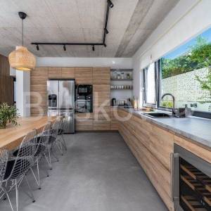 Supetar, otok Brač - luksuzna vila s grijanim bazenom