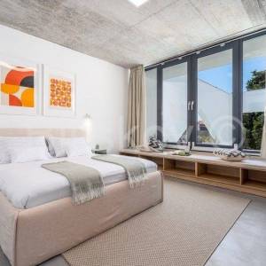 Supetar, otok Brač - luksuzna vila s grijanim bazenom