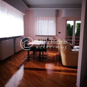 Sveta Nedelja/STAMBENA I POSLOVNA ZGRADA NA ODLIČNOJ LOKACIJI