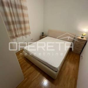 Svijetao trosoban stan s lođom i parkingom, Dragovode