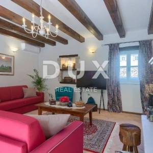 TINJAN - predivna kamena vila sa bazenom