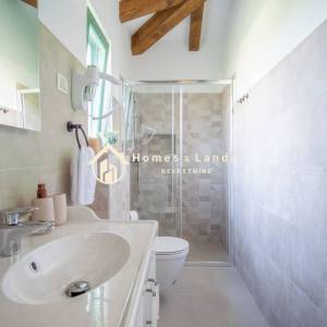 Tinjan,Istra,luksuzna villa s bazenom 150m2 i okućnicom 621m2