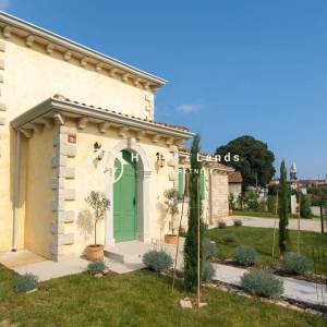 Tinjan,Istra,luksuzna villa s bazenom 150m2 i okućnicom 621m2