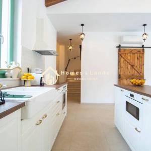 Tinjan,Istra,luksuzna villa s bazenom 150m2 i okućnicom 621m2