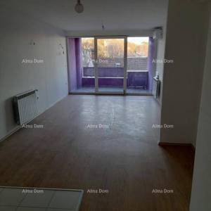 Top lokacija! Prodaja stana s garažnim parkirnim mjestom u neposrednoj blizini centra grada, Pula!