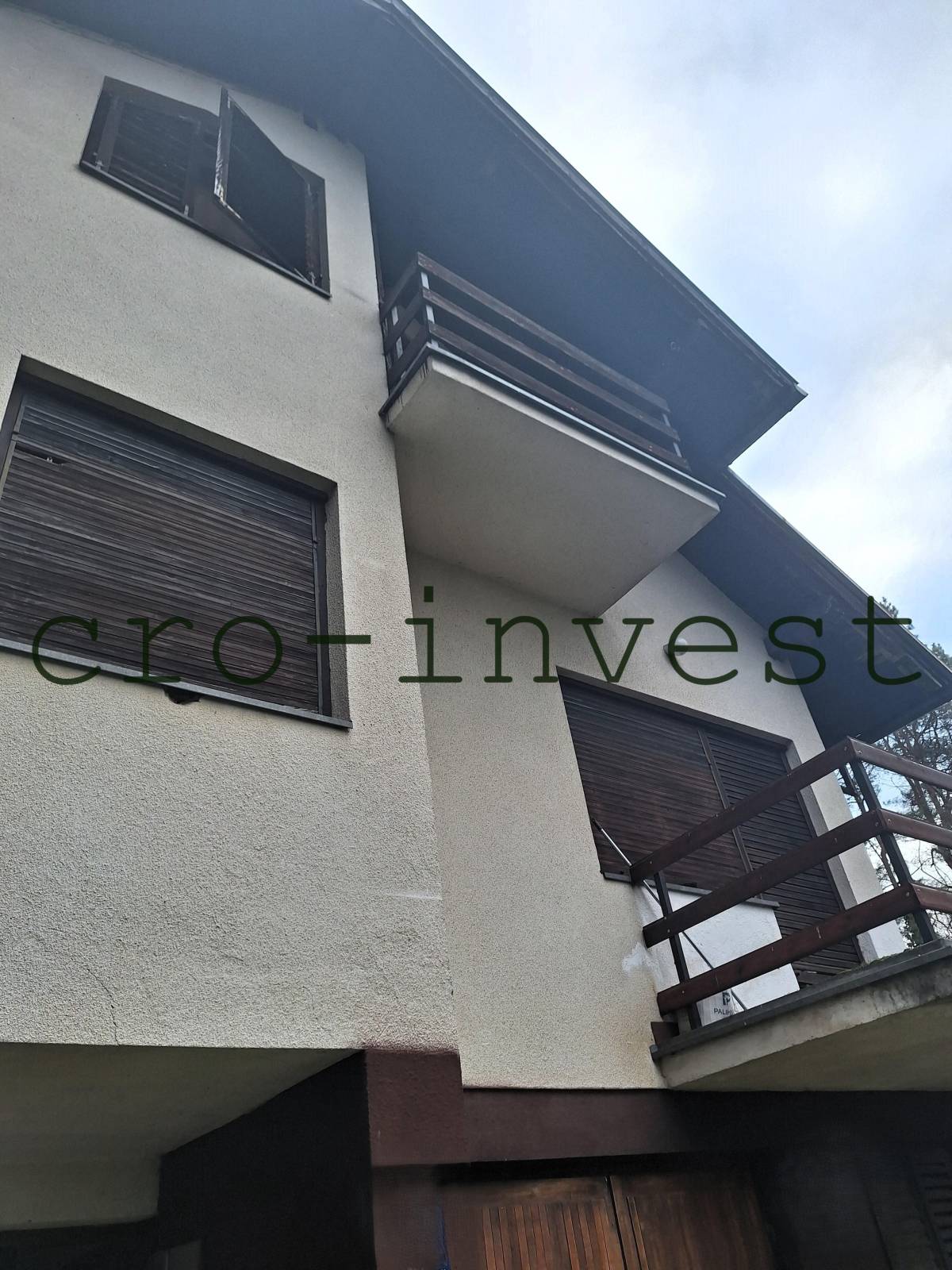 Topusko, kuća sa okućnicom, idealna za više namjena