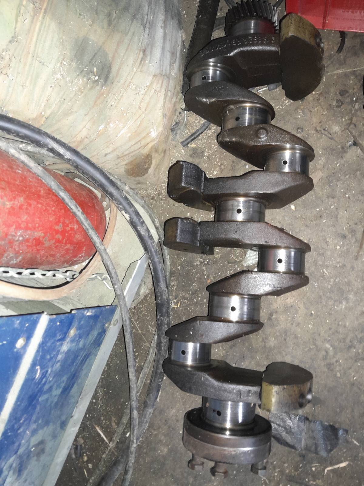 Torpedo traktor dijelovi