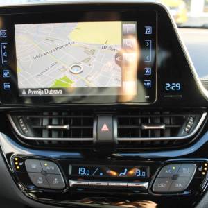 Toyota C-HR 1.8 Hybrid *NAVIGACIJA, LED, KAMERA* reg 5/26