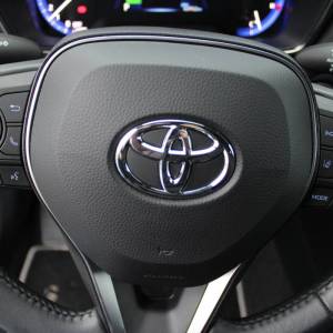 Toyota Corolla 1.8 Hybrid AUTOMATIK *NAVIGACIJA, KAMERA*