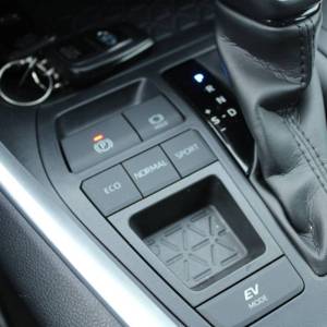 Toyota RAV4 2.5 Hybrid AUTOMATIK *NAVIGACIJA, KAMERA*