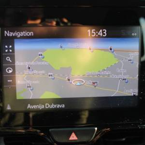 Toyota Yaris 1.5 Hybrid AUTOMATIK *NAVIGACIJA, KAMERA*