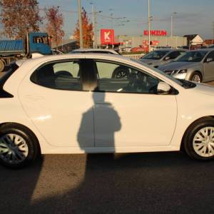 Toyota Yaris 1.5 Hybrid AUTOMATIK *NAVIGACIJA, KAMERA*