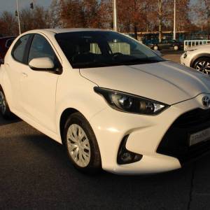 Toyota Yaris 1.5 Hybrid AUTOMATIK *NAVIGACIJA, KAMERA*