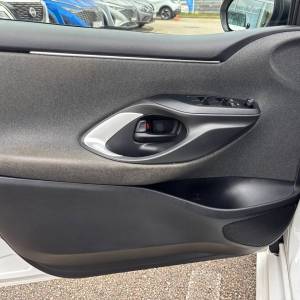 Toyota Yaris 1.5 VVT-iE HB 5D M/T6 SOL