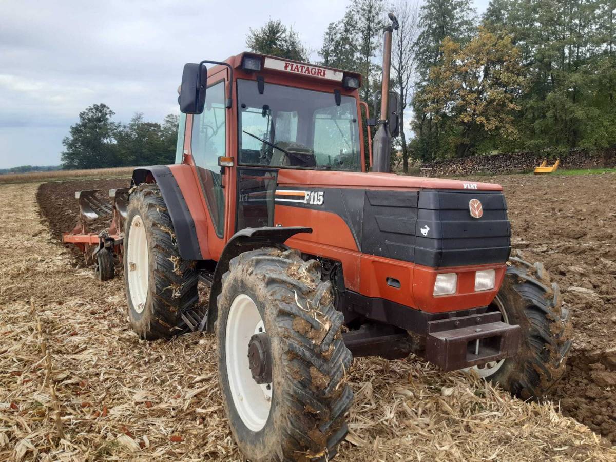traktor fiat 115 ks