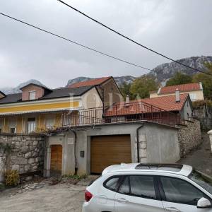 Tribalj - dvije spojene kuće