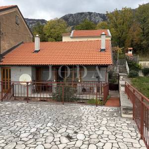 Tribalj - dvije spojene kuće