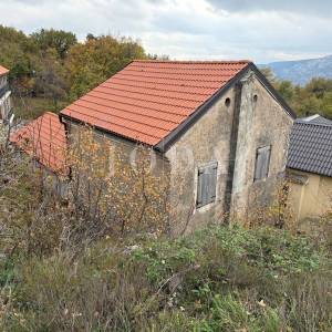 Tribalj - dvije spojene kuće