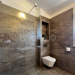 Trogir, Čiovo, luksuzni stan s otvorenim pogledom, prodaja