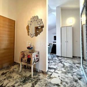 Trogir, Čiovo, luksuzni stan s otvorenim pogledom, prodaja