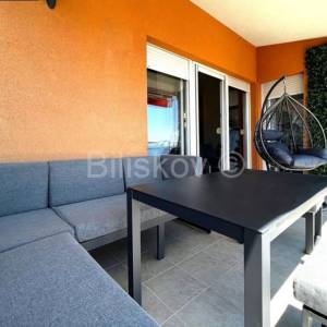 Trogir, Čiovo, luksuzni stan s otvorenim pogledom, prodaja