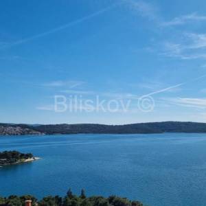 Trogir, Čiovo, penthouse blizu mora, otvoreni pogled 