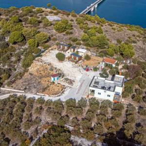 Trogir, Čiovo, restoran - konoba na parceli 8272 m2