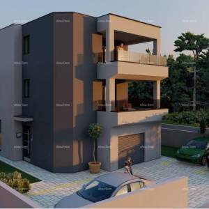 Trososoban stan na 1. katu novogradnji u blizini mora. Blizina hotela Belvedere.