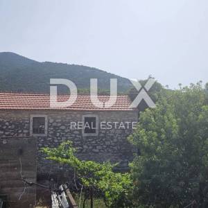 UGLJAN, LUKORAN - Kamena kuća za adaptaciju