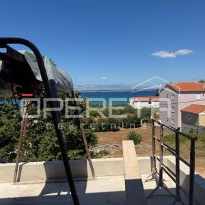 Ugljan – Penthouse s dvije terase i pogledom na more