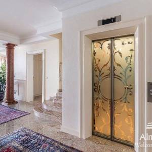 Umag Crveni Vrh. Alberi. Jedinstvena luksuzna nekretnina na samo obali mora. Pogled na Piran.